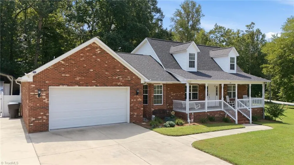 104 Candace Court Thomasville, NC 27360