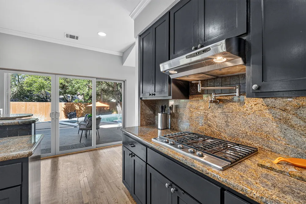 7807 Chimney Corners Austin, TX 78731