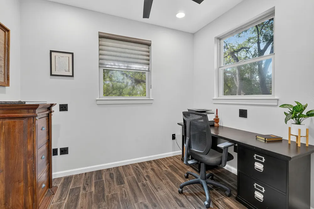 7807 Chimney Corners Austin, TX 78731