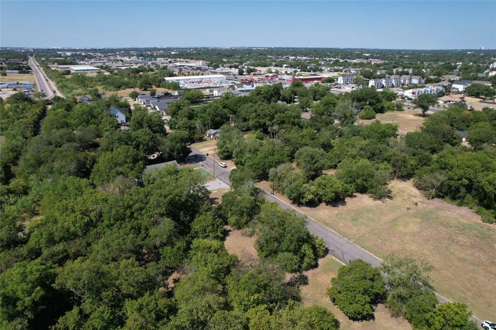 2600 S 10th Street Waco, TX 76706