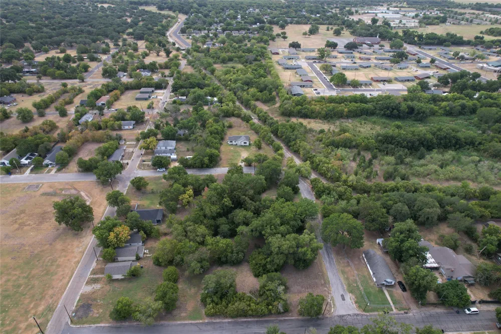 2600 S 10th Street Waco, TX 76706