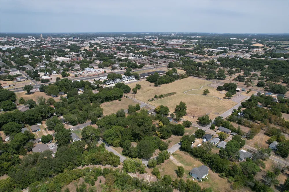 2600 S 10th Street Waco, TX 76706
