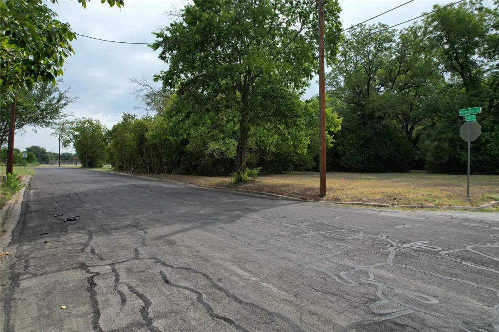 2600 S 10th Street Waco, TX 76706