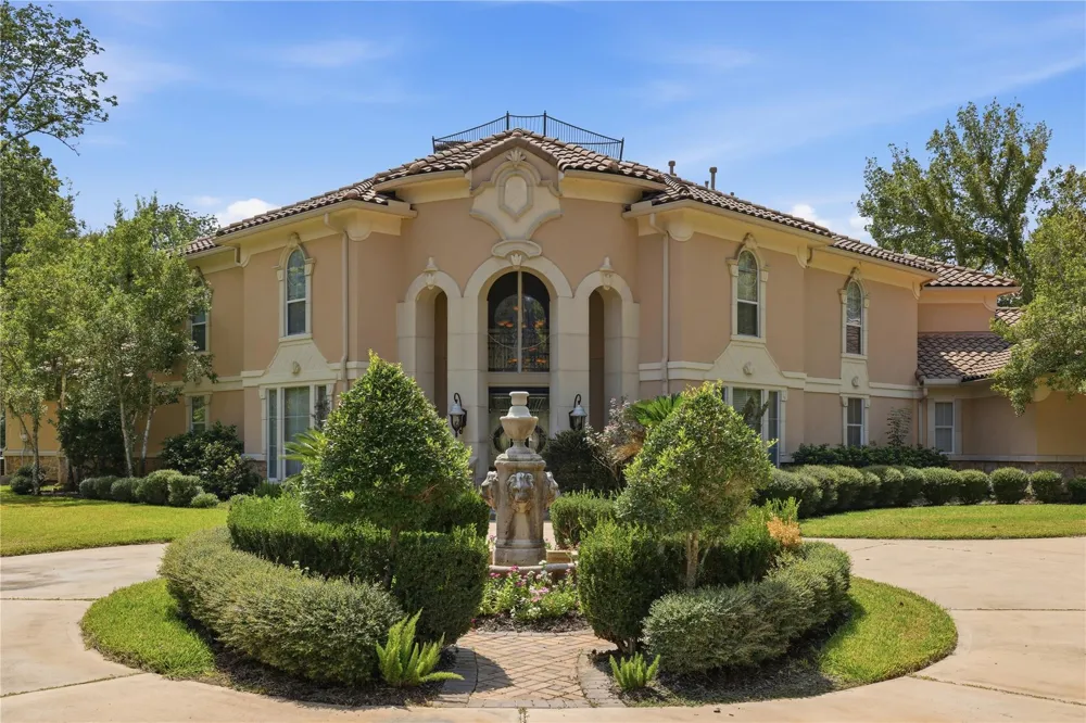 3319 Wild River Drive Richmond, TX 77406
