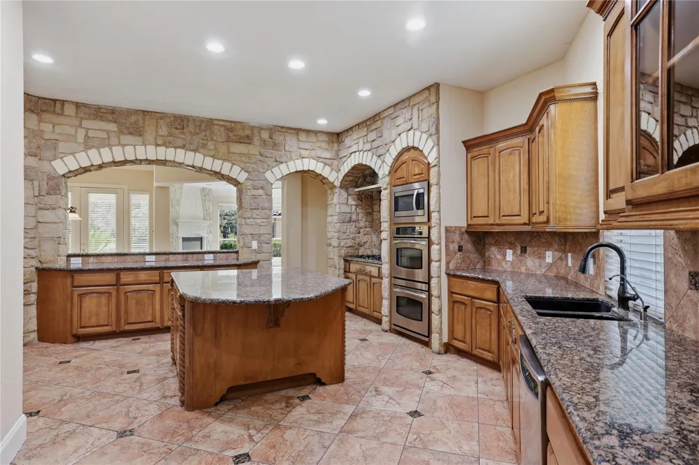 3319 Wild River Drive Richmond, TX 77406