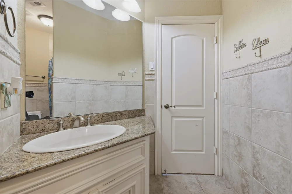 3319 Wild River Drive Richmond, TX 77406