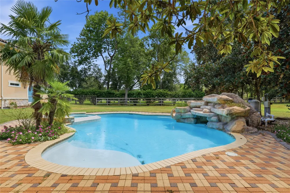 3319 Wild River Drive Richmond, TX 77406