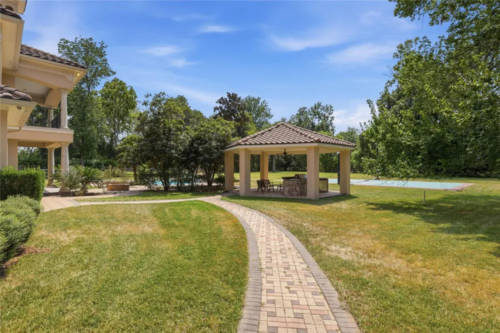3319 Wild River Drive Richmond, TX 77406