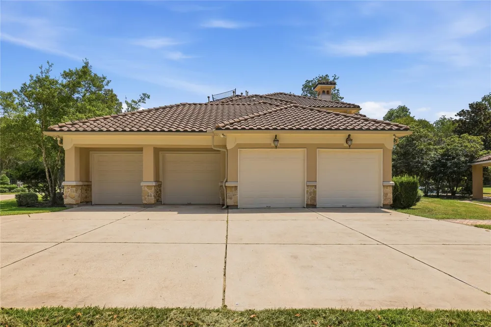 3319 Wild River Drive Richmond, TX 77406