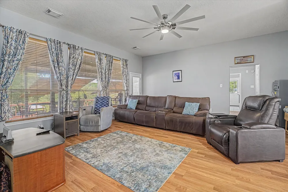 5278 Private Road 1429 Centerville, TX 75833