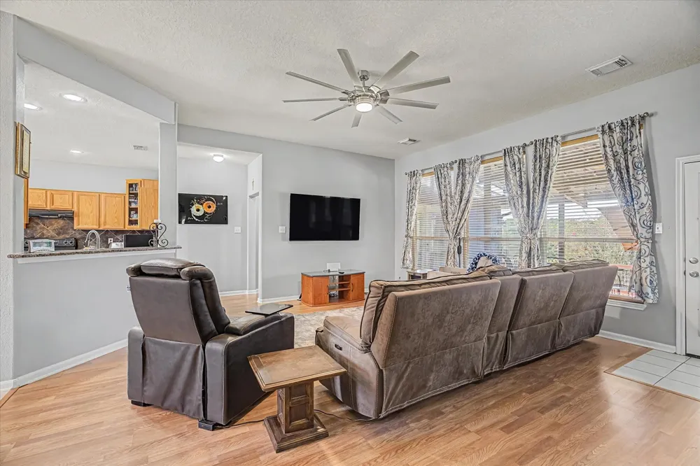 5278 Private Road 1429 Centerville, TX 75833
