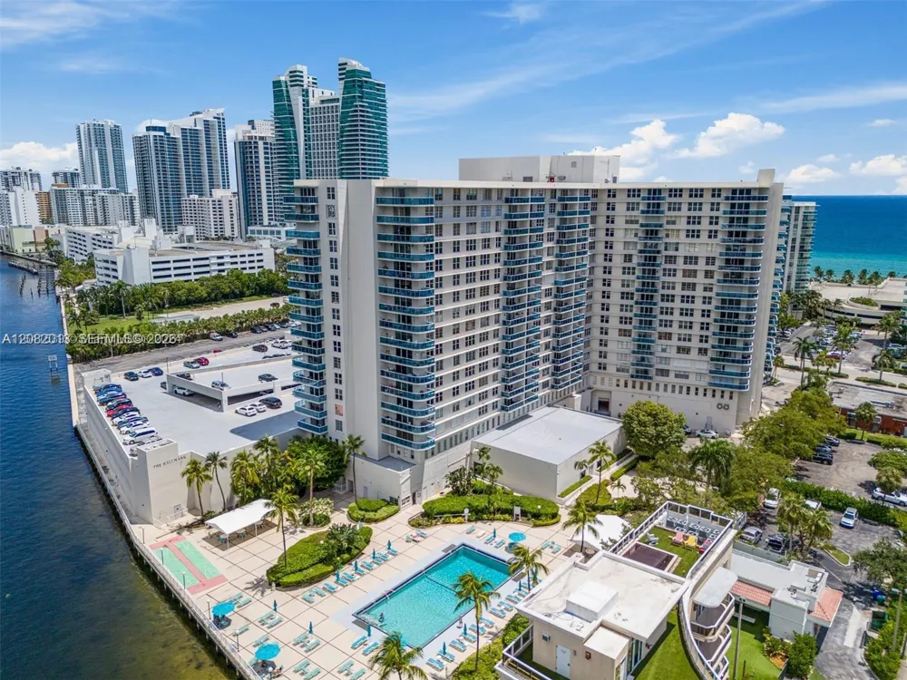 3800 S Ocean Dr #1716 Hollywood, FL 33019