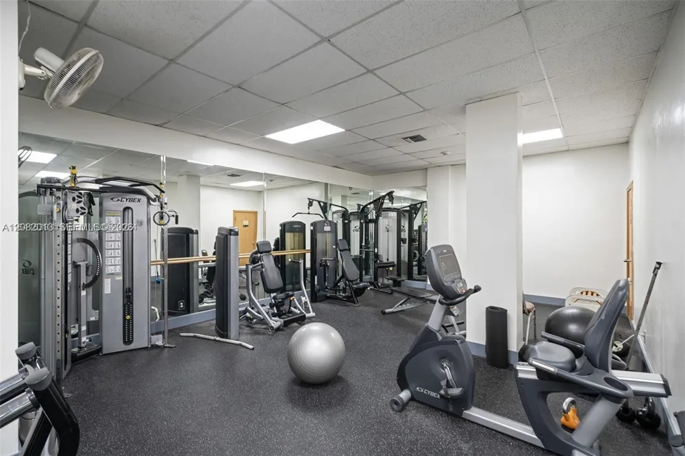 3800 S Ocean Dr #1716 Hollywood, FL 33019