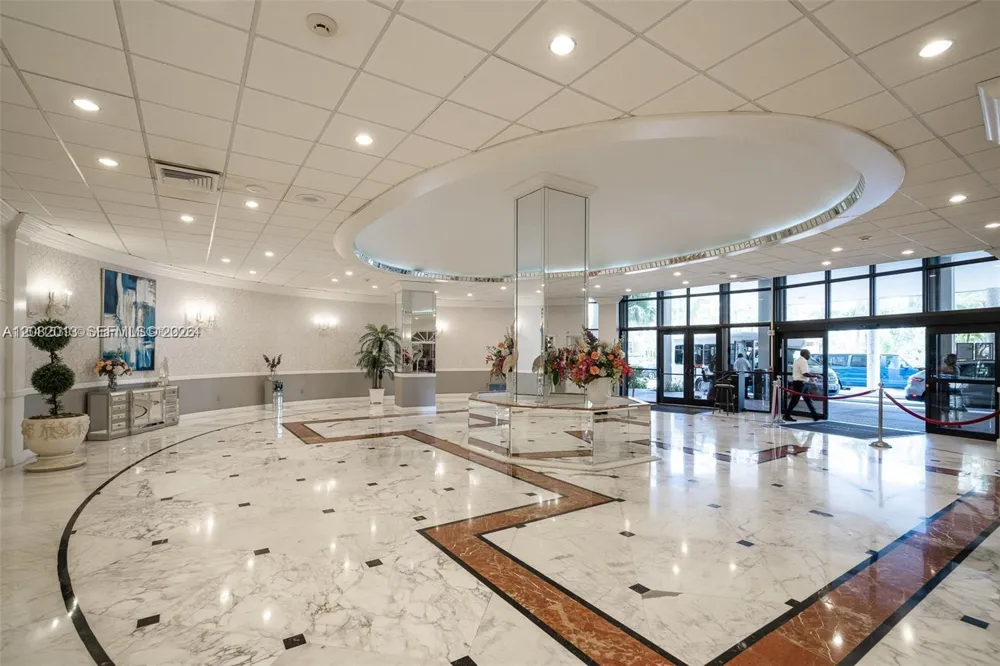 3800 S Ocean Dr #1716 Hollywood, FL 33019