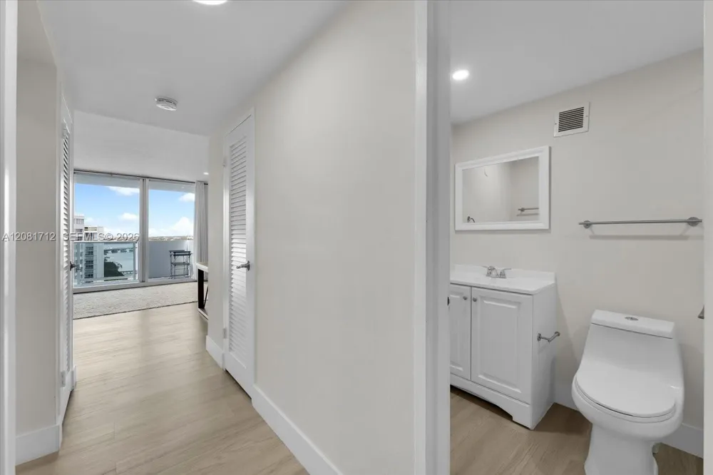 1200 West Ave #PH28 Miami Beach, FL 33139