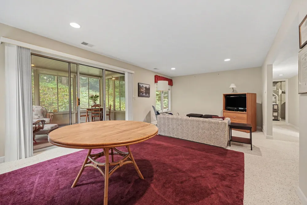 2860 Willow Ln Court NE Plainfield Charter Township, MI 49525