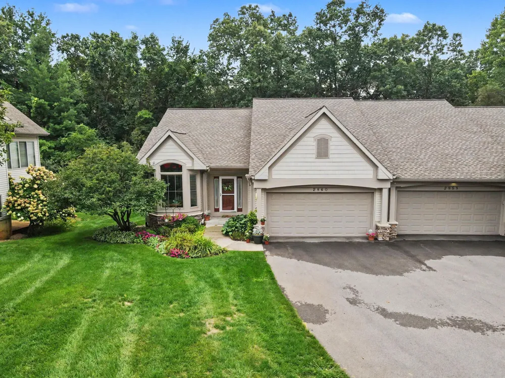 2860 Willow Ln Court NE Plainfield Charter Township, MI 49525