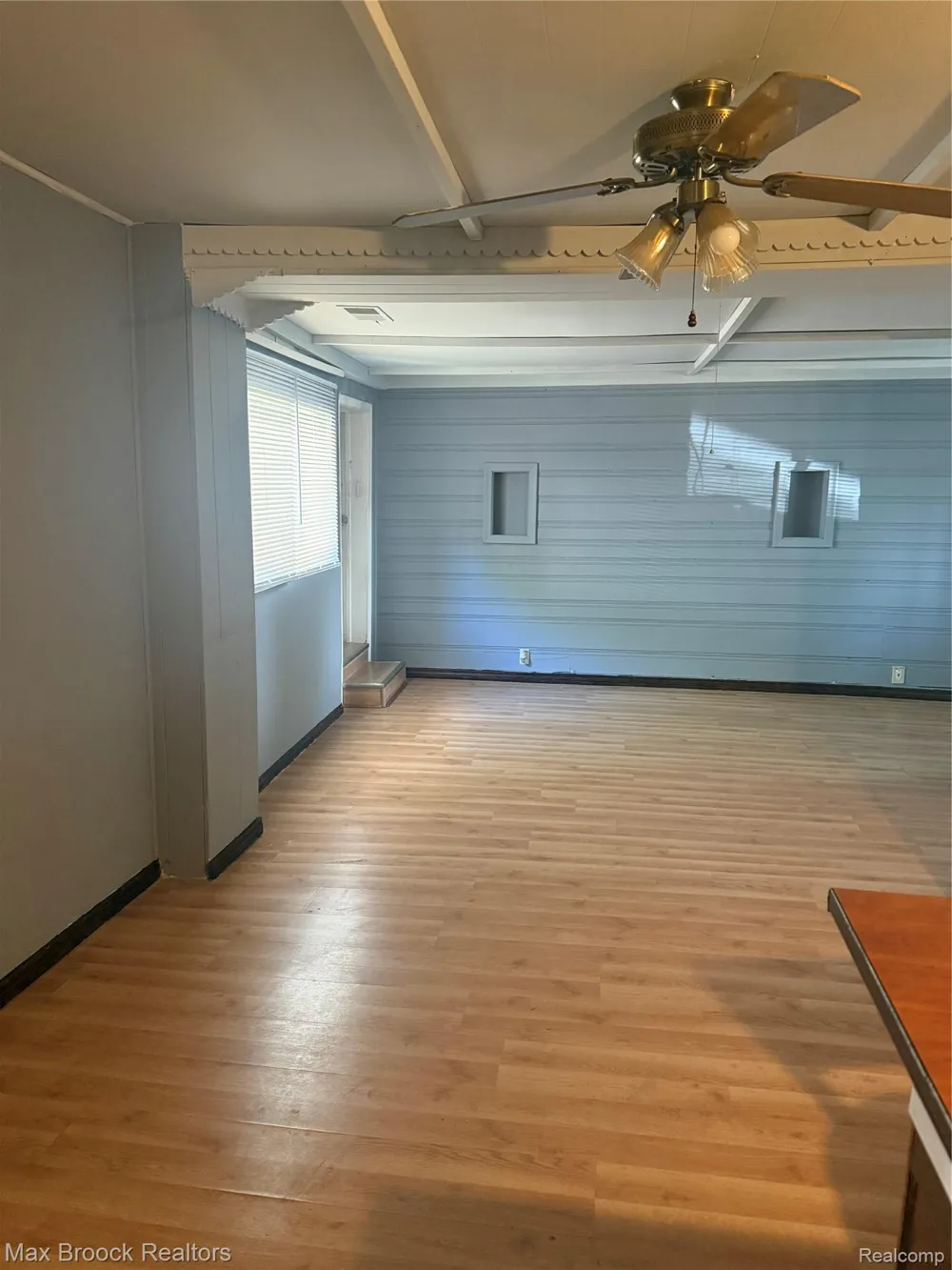 933 Myrtle Avenue Waterford Charter Township, MI 48328
