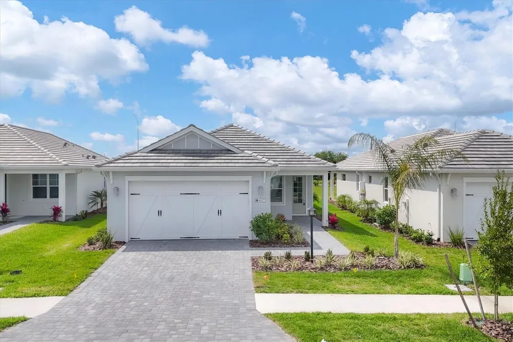 8177 STERNWAY ROAD Sarasota, FL 34240