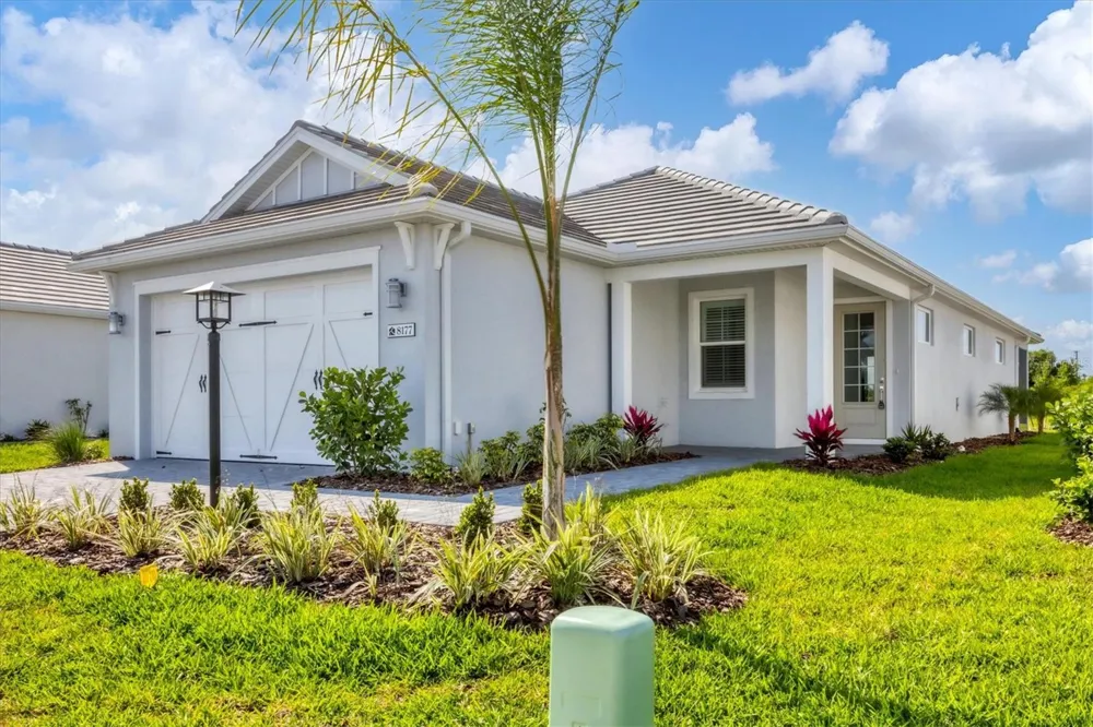 8177 STERNWAY ROAD Sarasota, FL 34240
