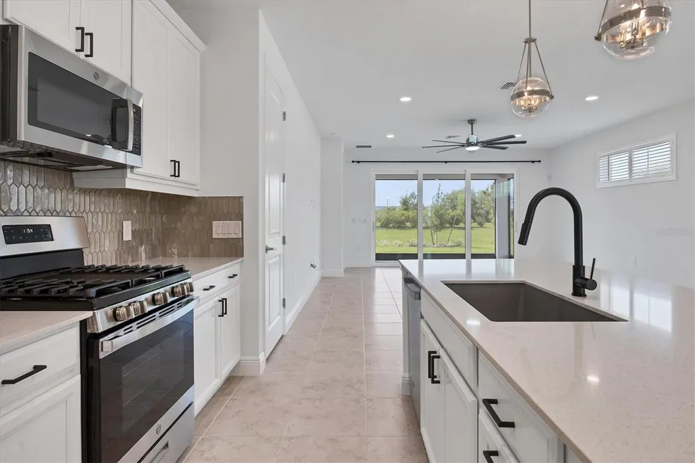 8177 STERNWAY ROAD Sarasota, FL 34240
