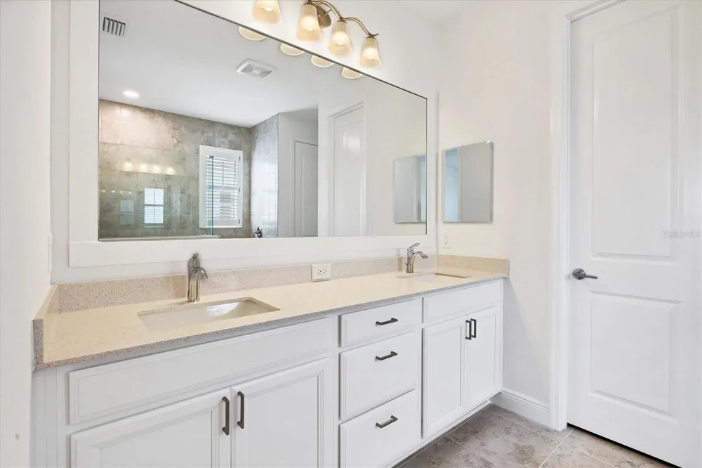 8177 STERNWAY ROAD Sarasota, FL 34240