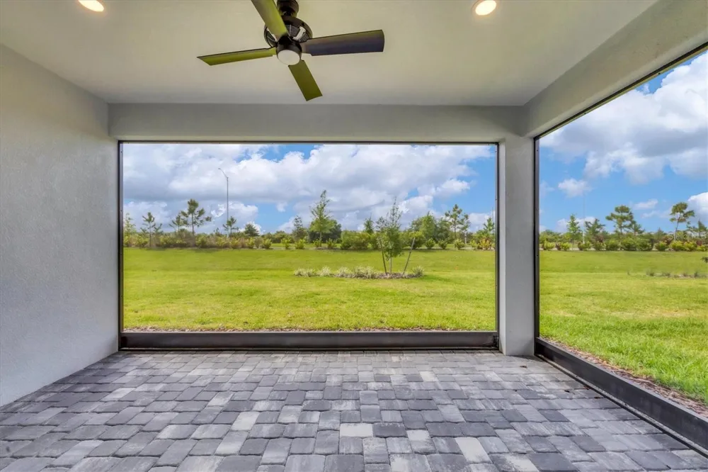 8177 STERNWAY ROAD Sarasota, FL 34240