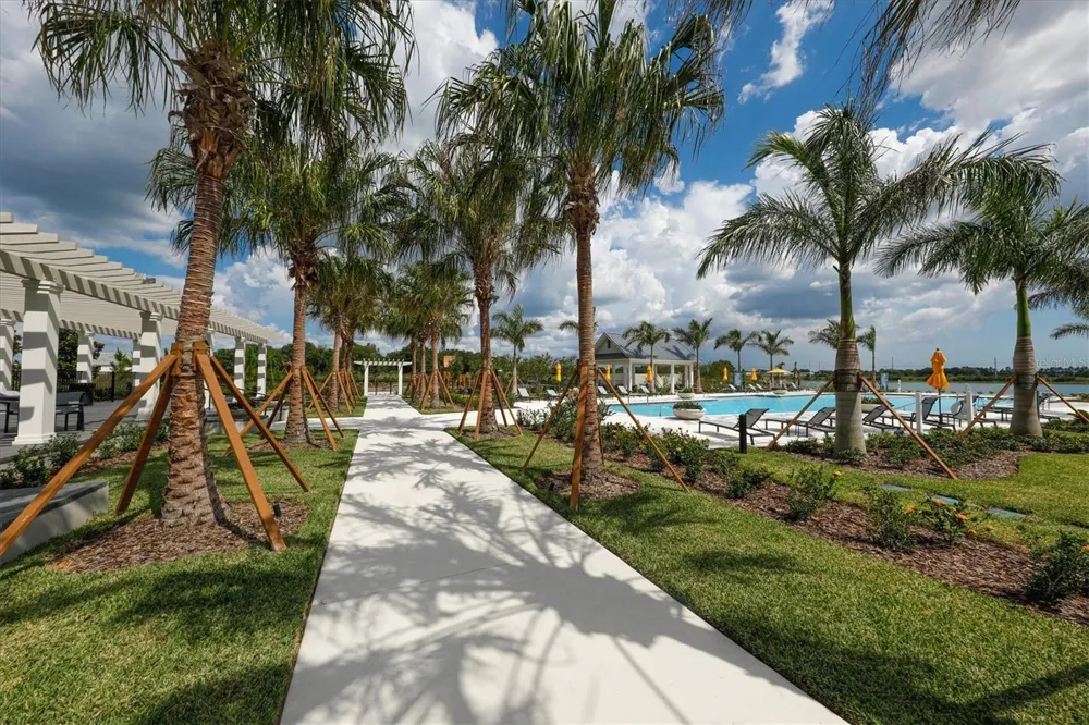 8177 STERNWAY ROAD Sarasota, FL 34240
