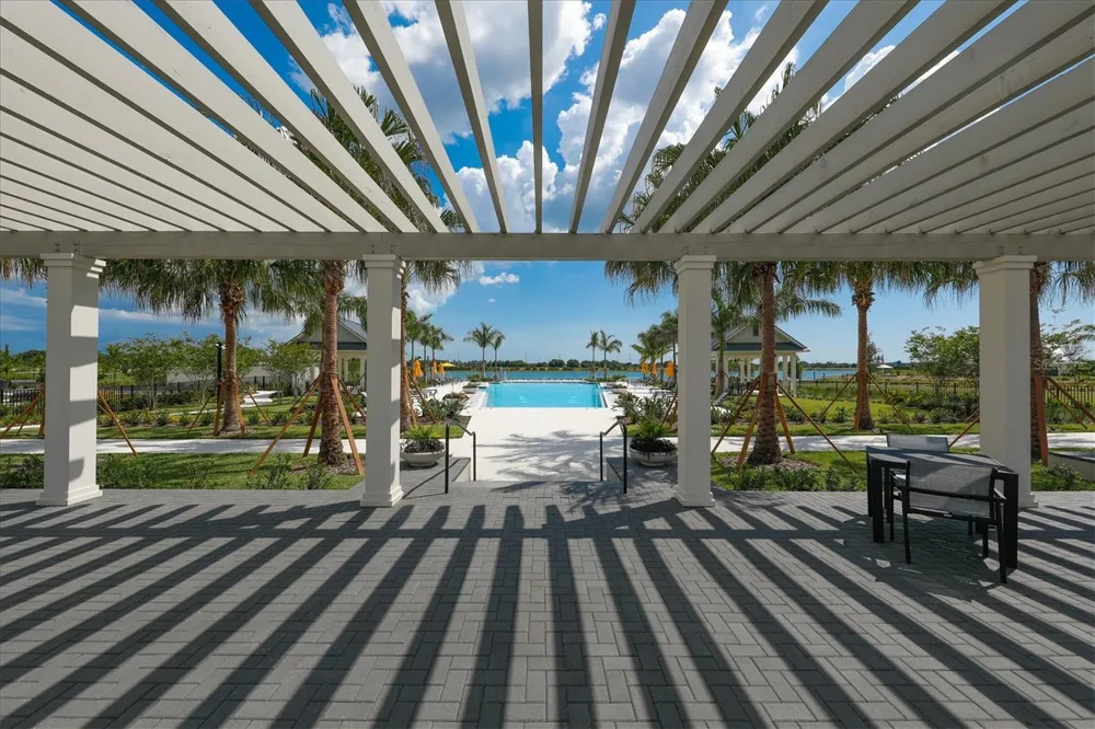 8177 STERNWAY ROAD Sarasota, FL 34240