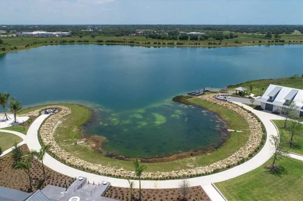 8177 STERNWAY ROAD Sarasota, FL 34240