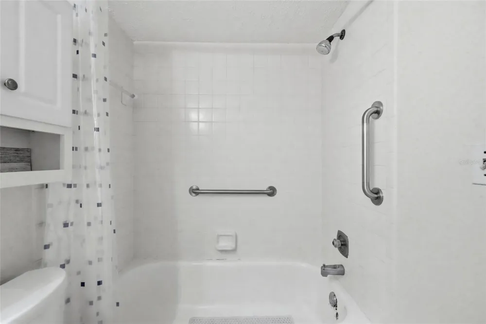 3267 BENEVA ROAD #203 Sarasota, FL 34232