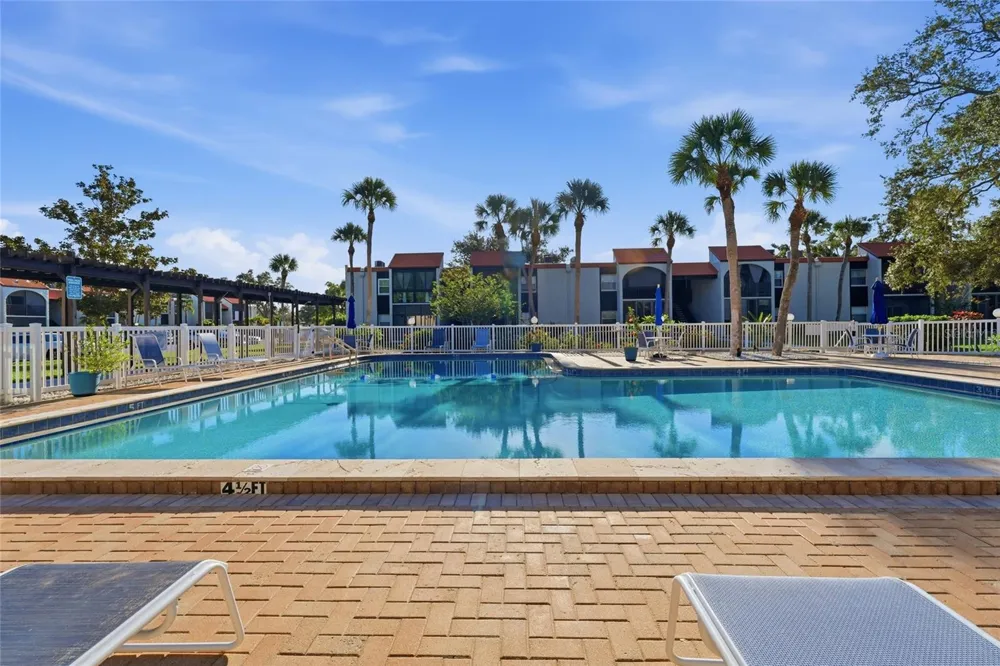 3267 BENEVA ROAD #203 Sarasota, FL 34232