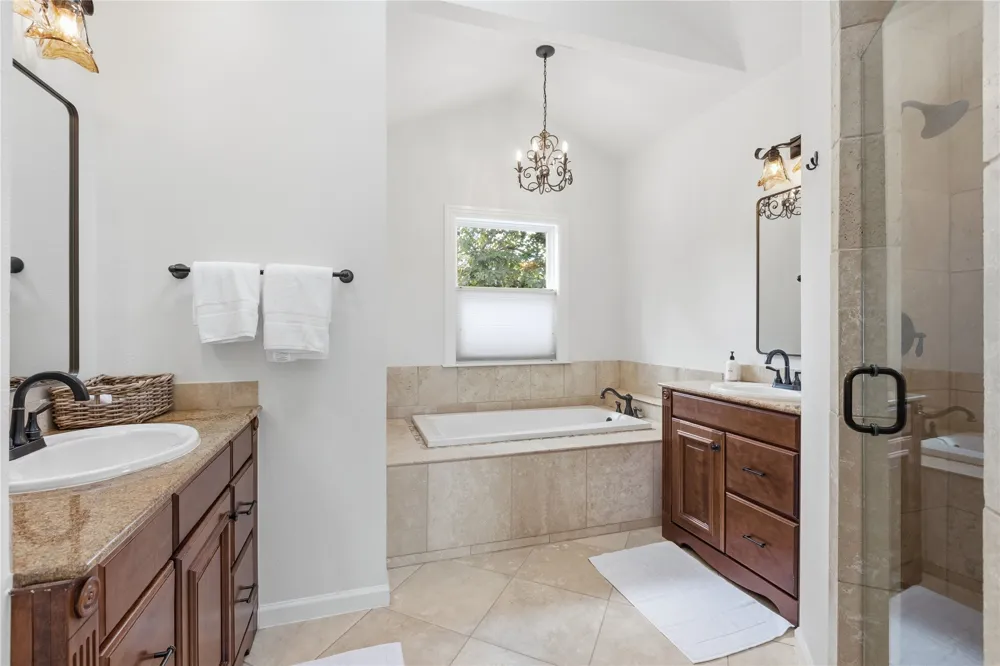2113 Oxford Avenue Austin, TX 78704