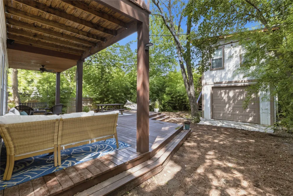 2113 Oxford Avenue Austin, TX 78704
