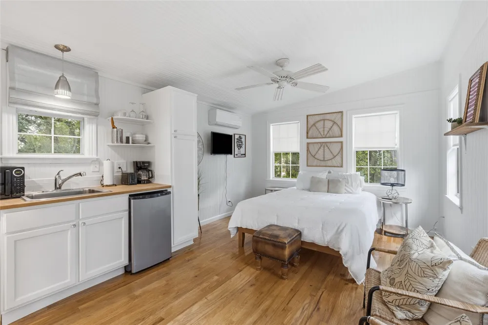 2113 Oxford Avenue Austin, TX 78704