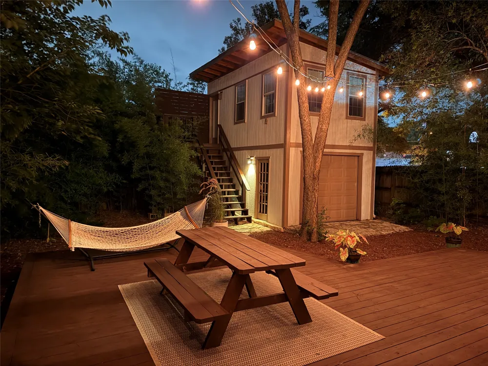 2113 Oxford Avenue Austin, TX 78704