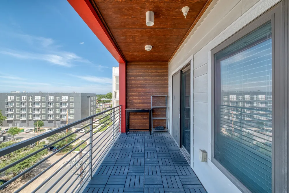 4361 S Congress Road #527 Austin, TX 78745