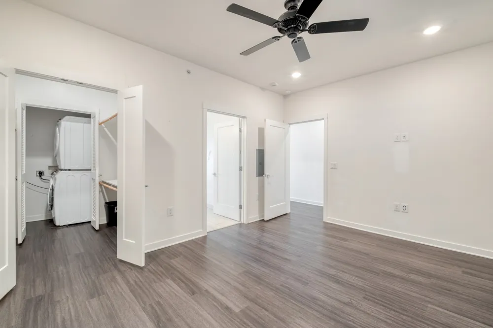 4361 S Congress Road #527 Austin, TX 78745