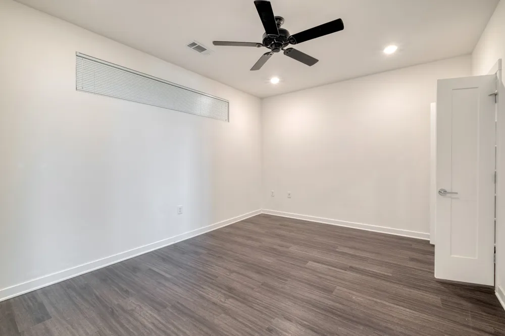 4361 S Congress Road #527 Austin, TX 78745