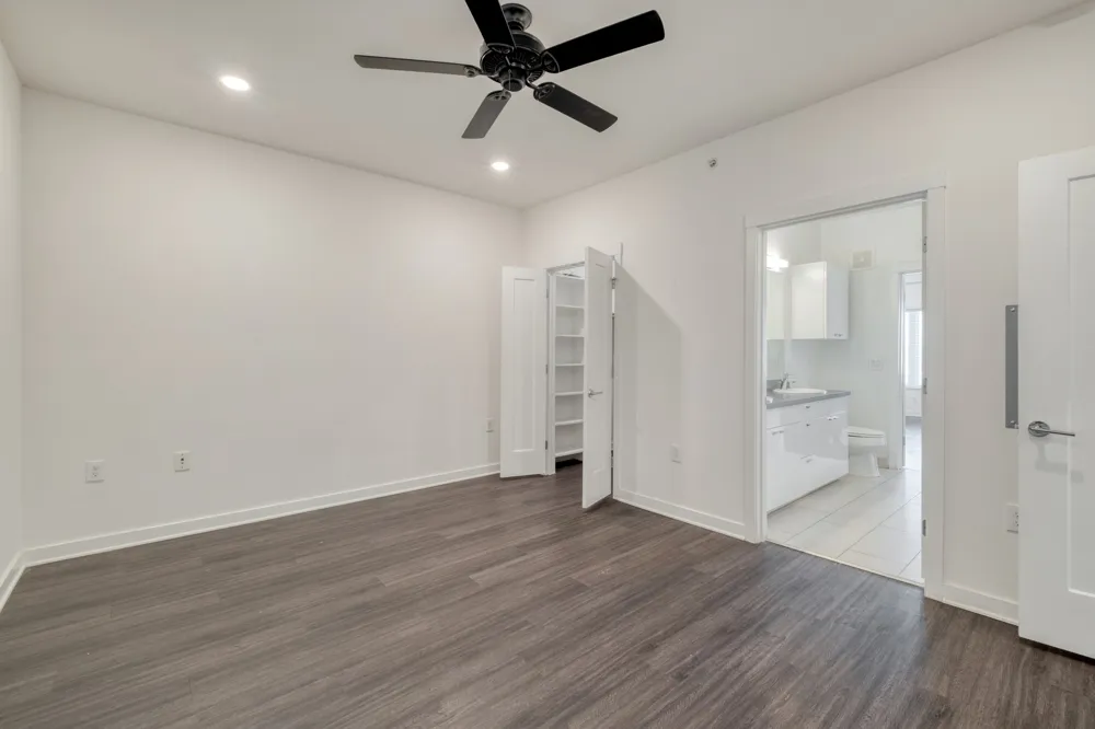 4361 S Congress Road #527 Austin, TX 78745