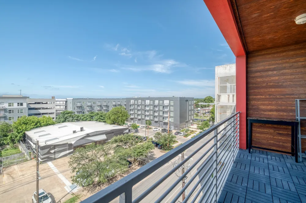 4361 S Congress Road #527 Austin, TX 78745