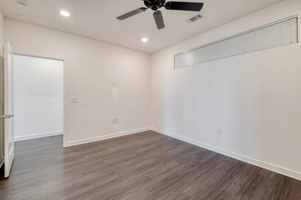 4361 S Congress Road #527 Austin, TX 78745