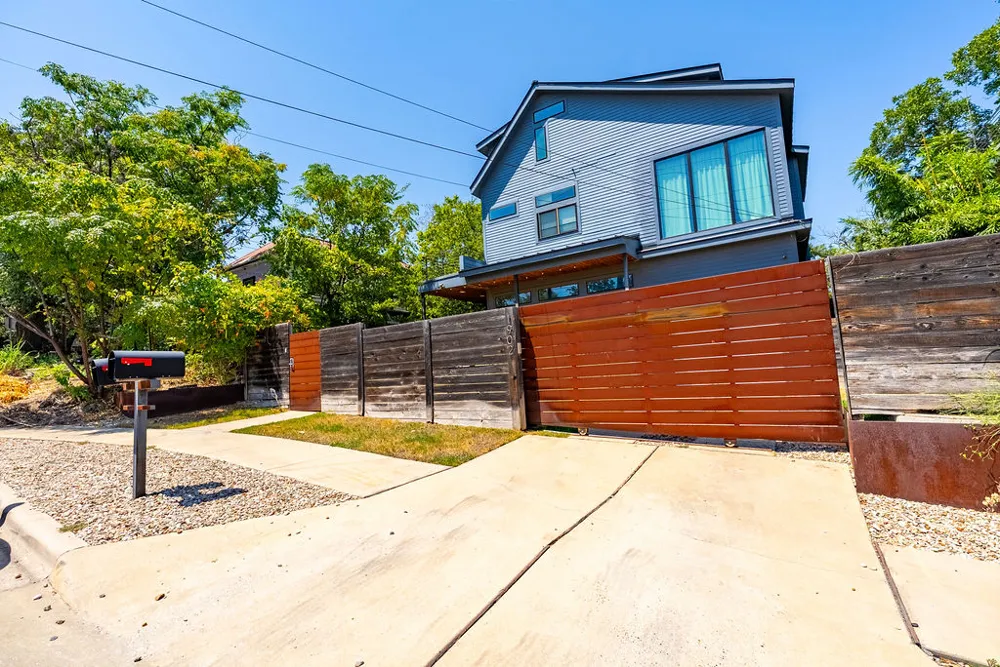 1902 SL Davis Avenue #1 Austin, TX 78702