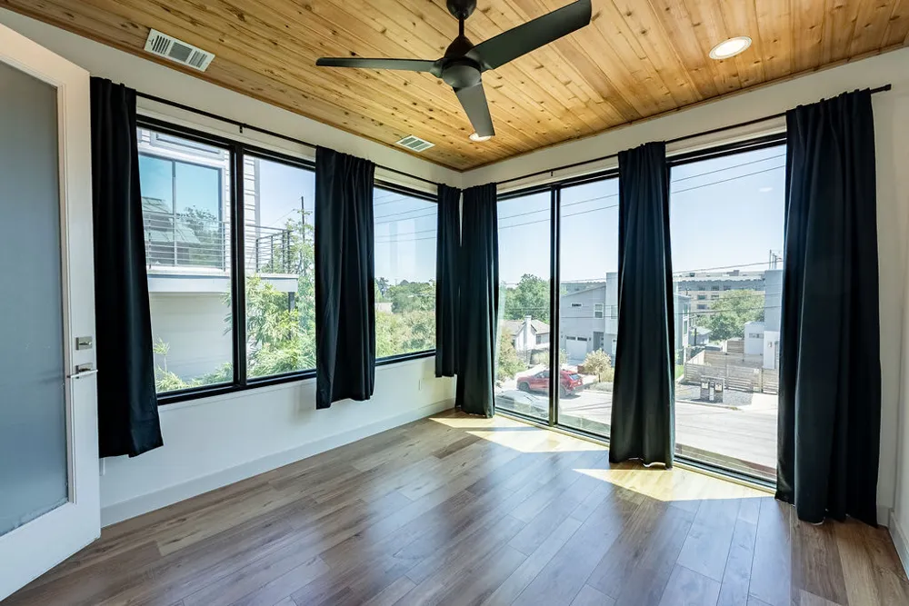 1902 SL Davis Avenue #1 Austin, TX 78702