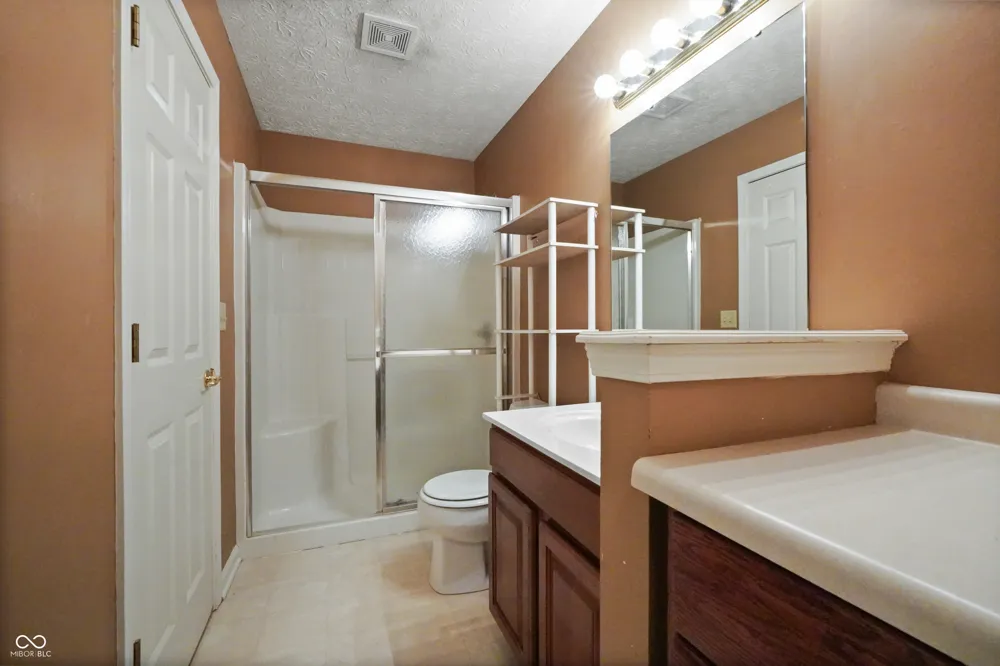 5682 Perry Road Martinsville, IN 46151