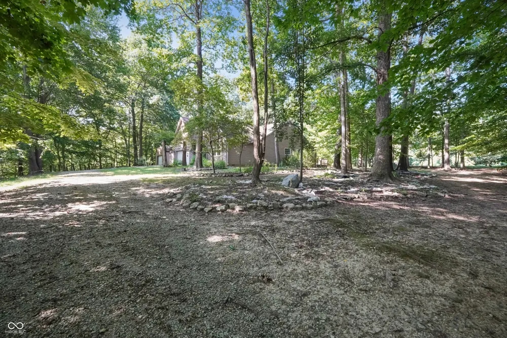 5682 Perry Road Martinsville, IN 46151