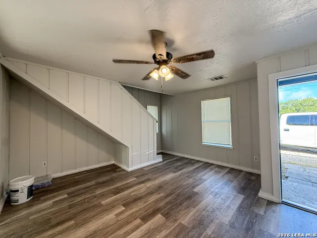 300 SCHMUCKS RD New Braunfels, TX 78132