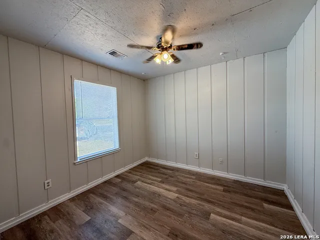 300 SCHMUCKS RD New Braunfels, TX 78132