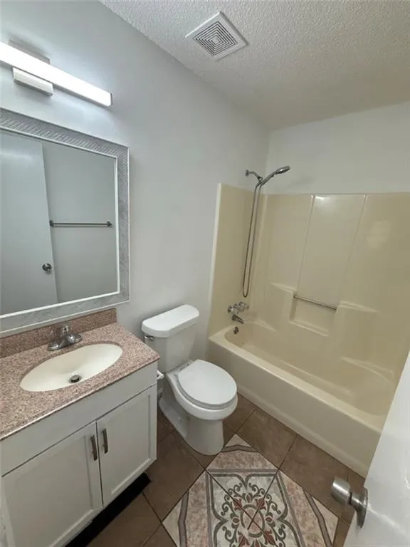 108 Hilltop Circle Stockbridge, GA 30281
