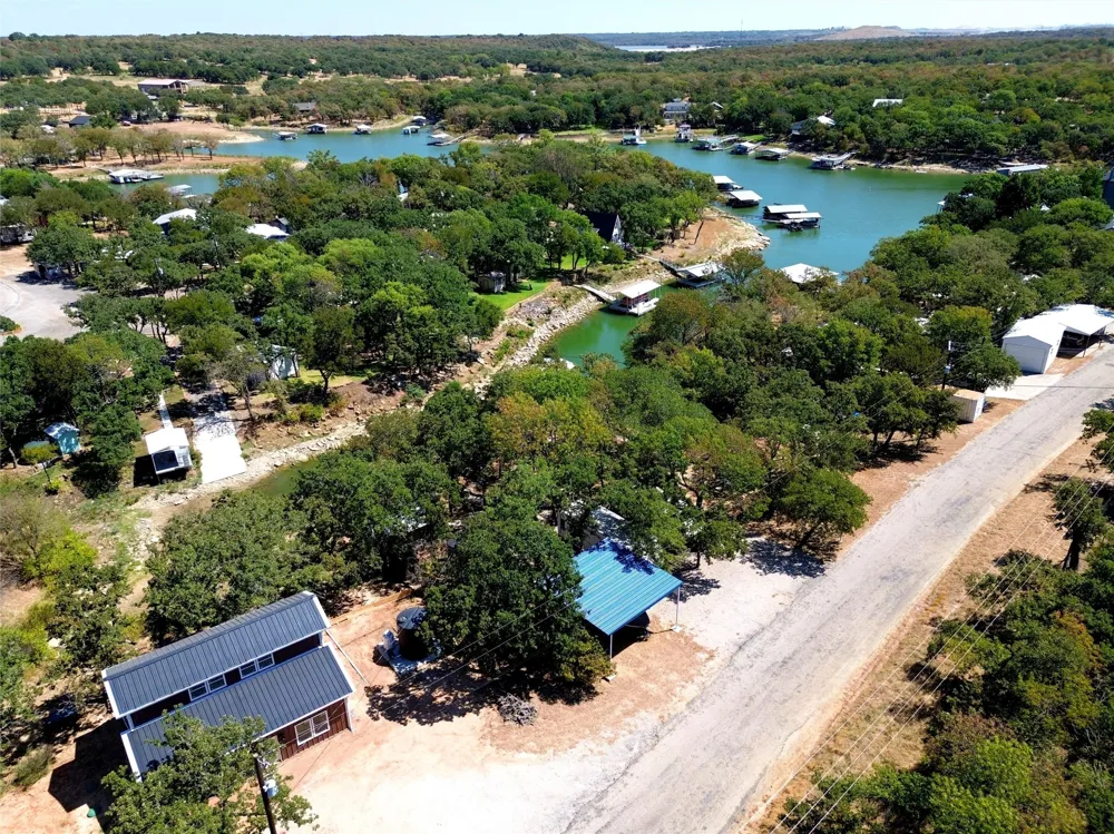 344 County Road 1743 Chico, TX 76431